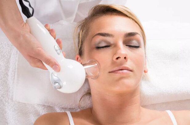 A vacuum massage method will help to cleanse the facial skin and smooth out wrinkles